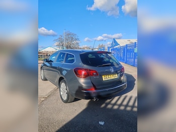 Used Vauxhall Astra 2013 for sale - 76402548: Photo