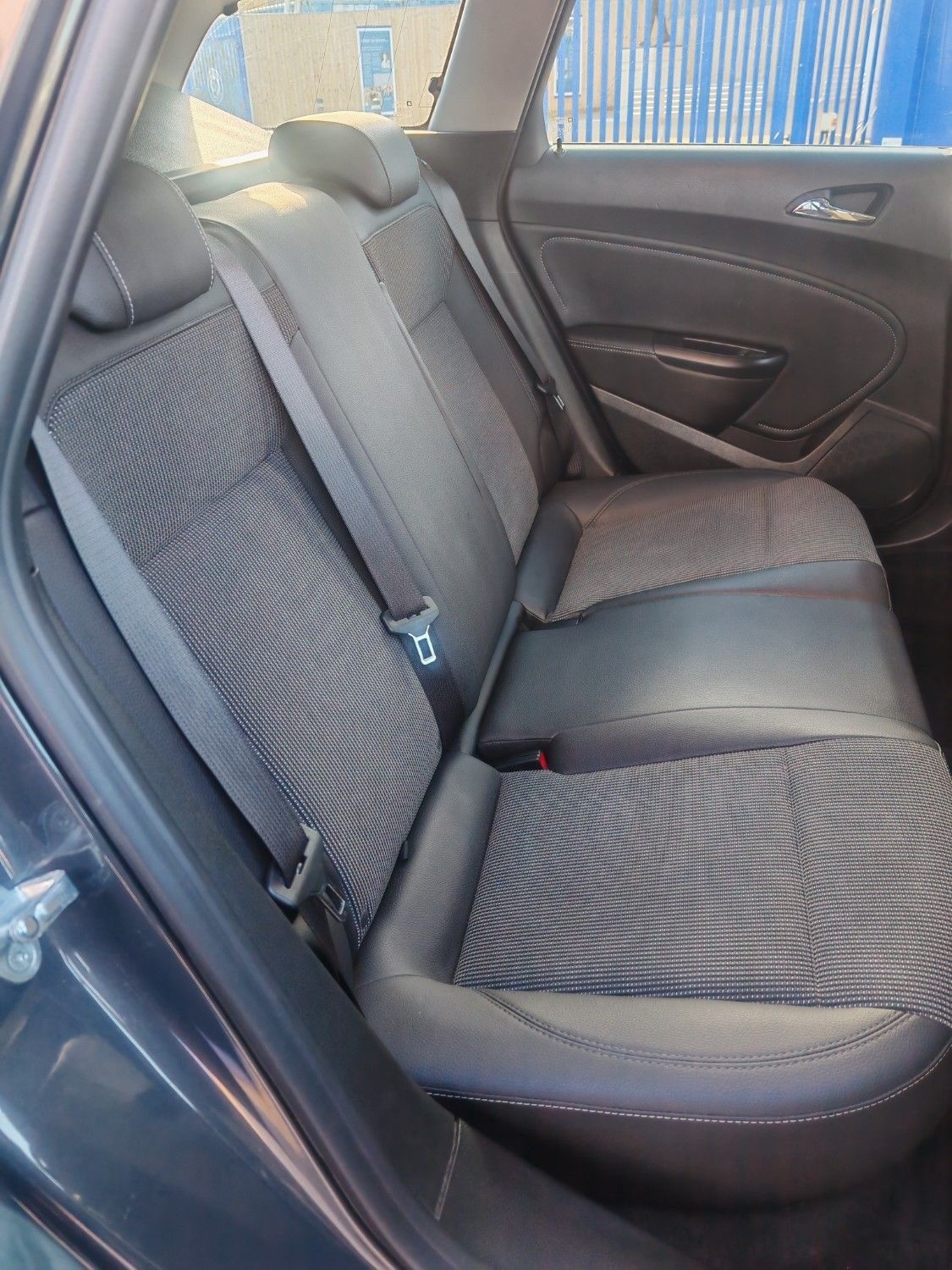 Used Vauxhall Astra 2013 for sale - 76402548: Photo 7