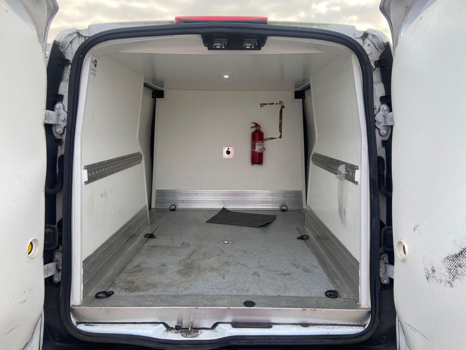 Used Ford Transit Connect 2020 for sale - 76402576: Photo 9