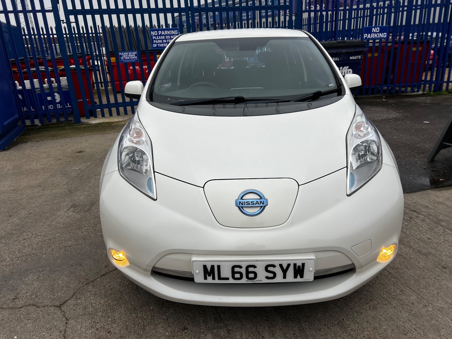 Used Nissan Leaf 2016 for sale - 77026712: Photo 2