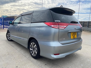 Used Toyota Estima 2008 for sale - 76402609: Photo