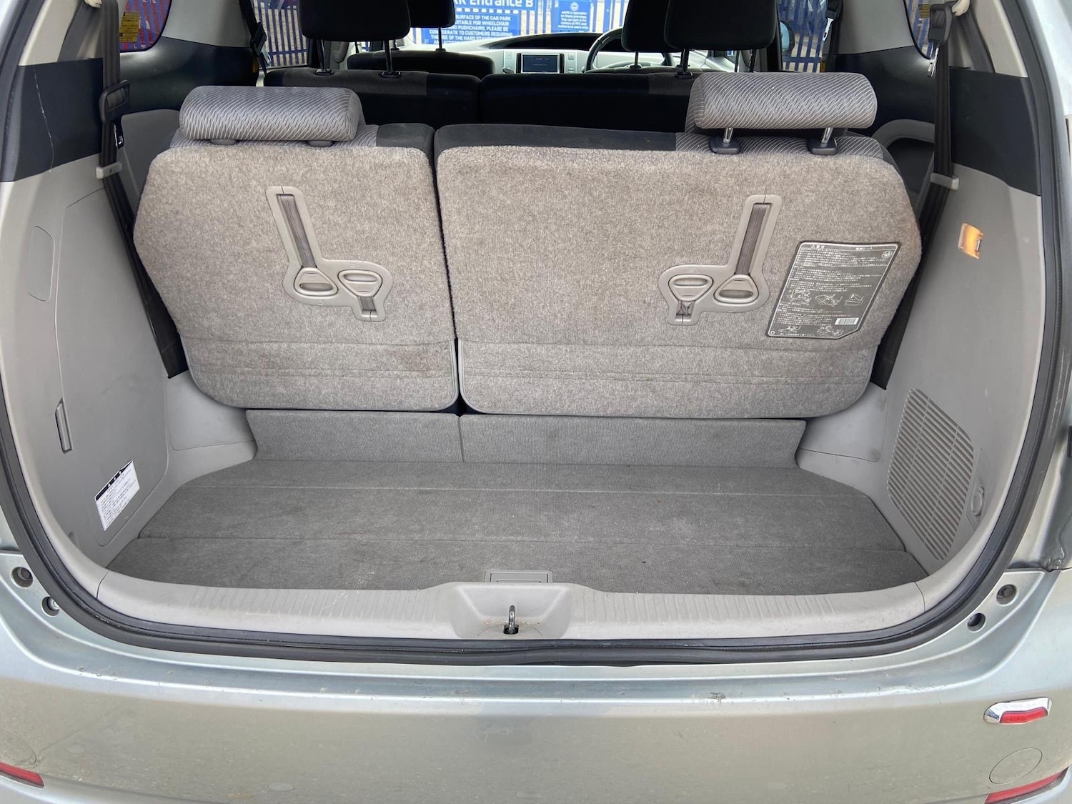 Used Toyota Estima 2021 for sale - 76402609: Photo 5