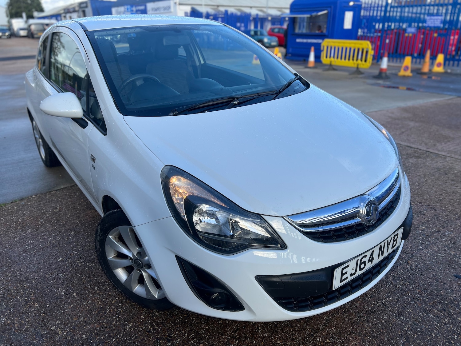 Used Vauxhall Corsa 2014 for sale - 76402611: Photo 1