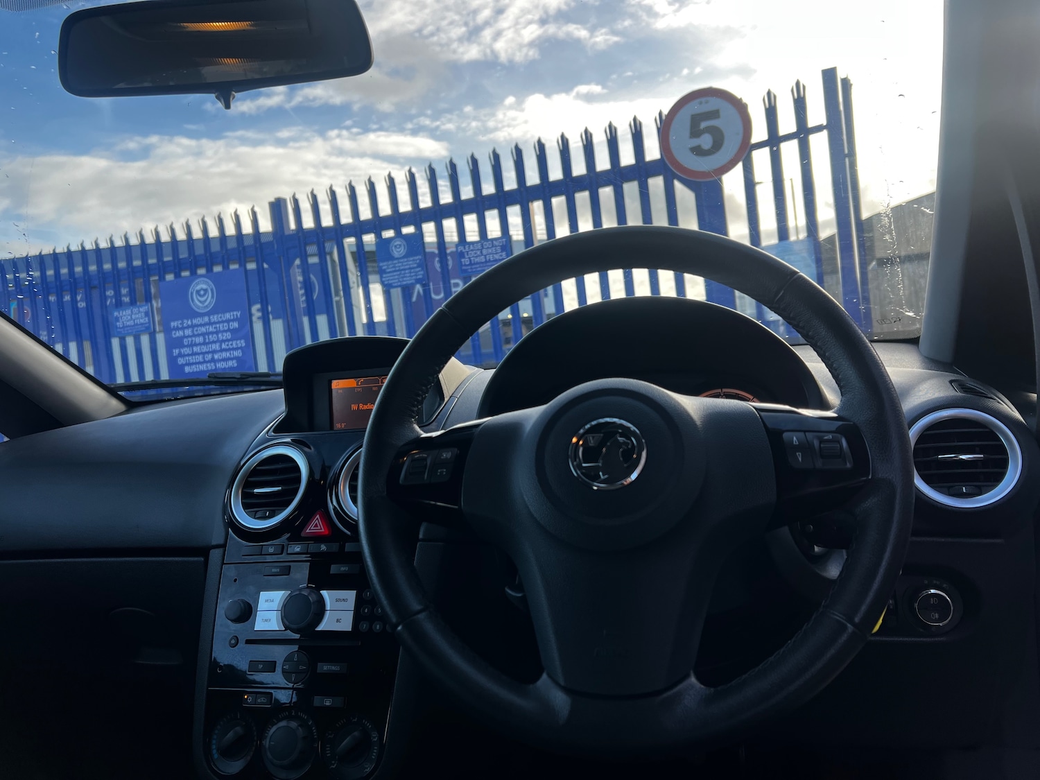 Used Vauxhall Corsa 2014 for sale - 76402611: Photo 6