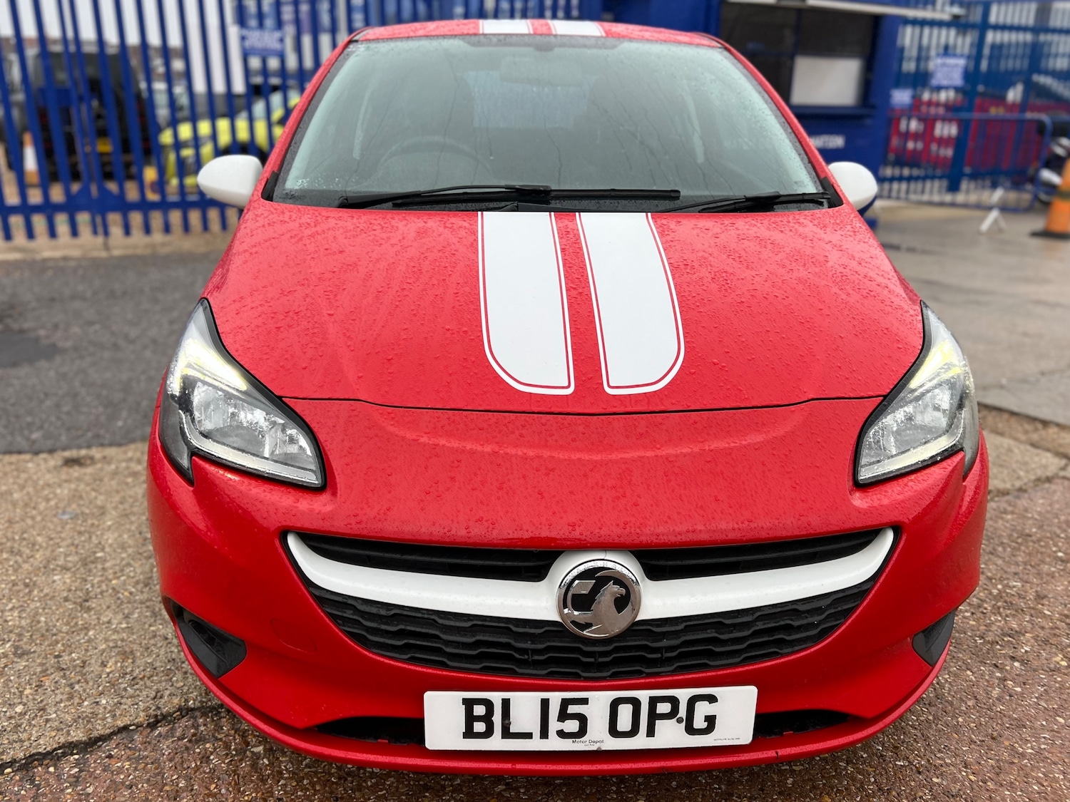 Used Vauxhall Corsa 2015 for sale - 76402640: Photo 2