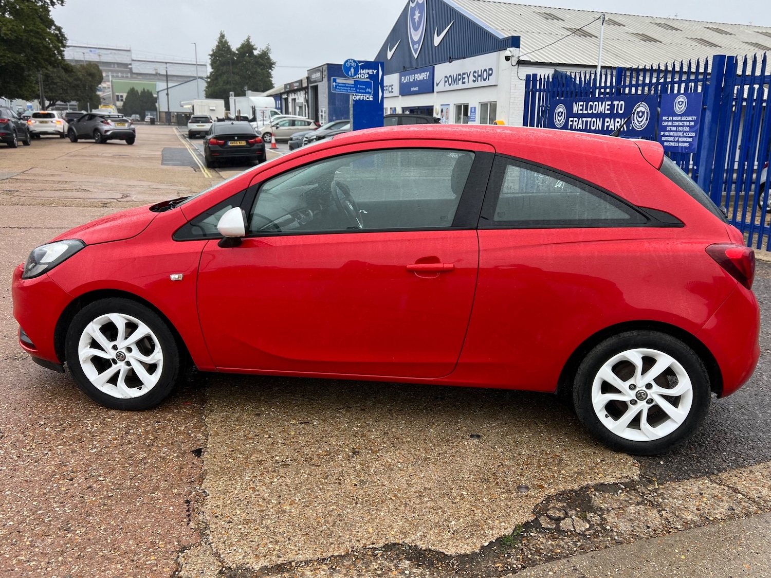 Used Vauxhall Corsa 2015 for sale - 76402640: Photo 3