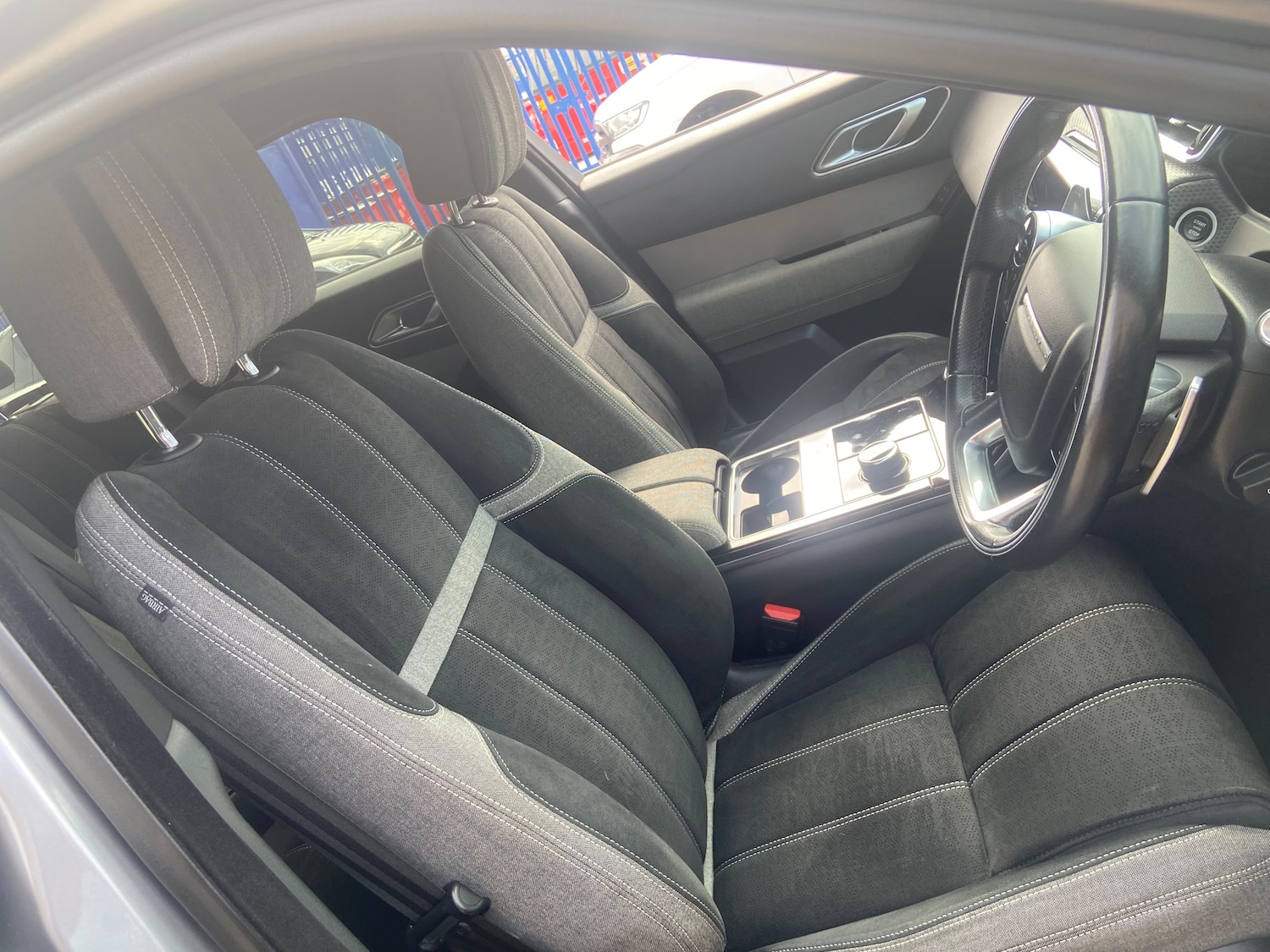 Used Land Rover Range Rover Velar 2019 for sale - 76402581: Photo 17