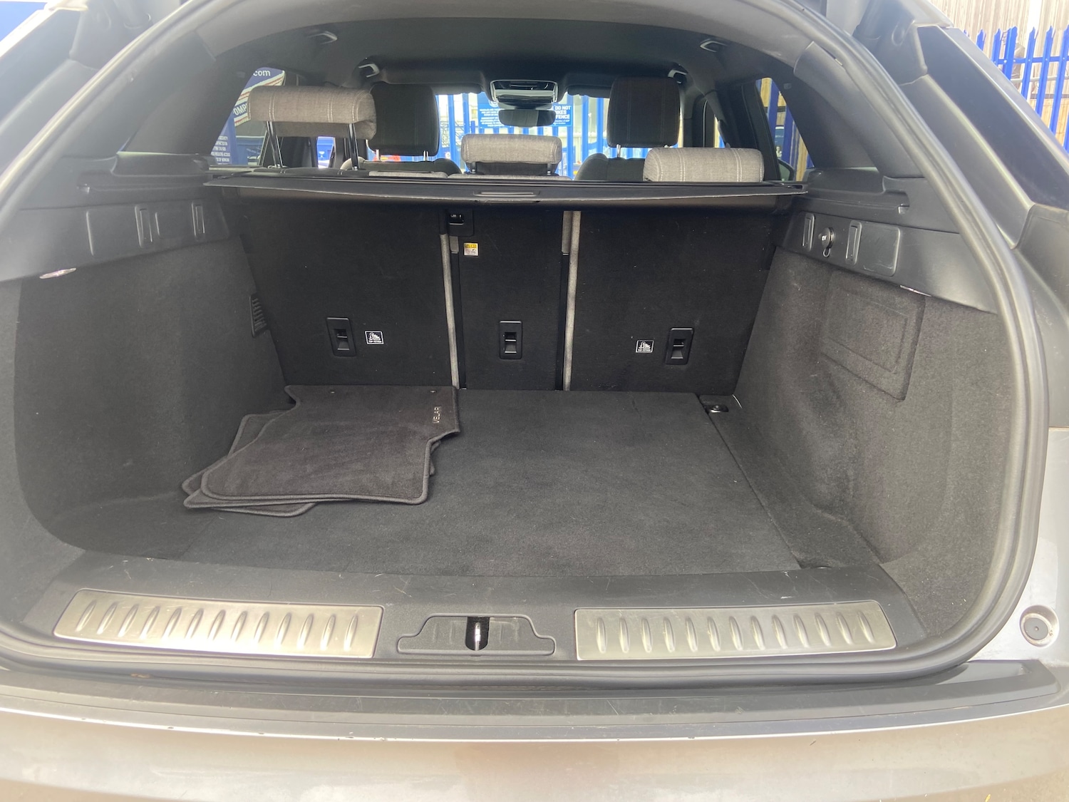 Used Land Rover Range Rover Velar 2019 for sale - 76402581: Photo 28