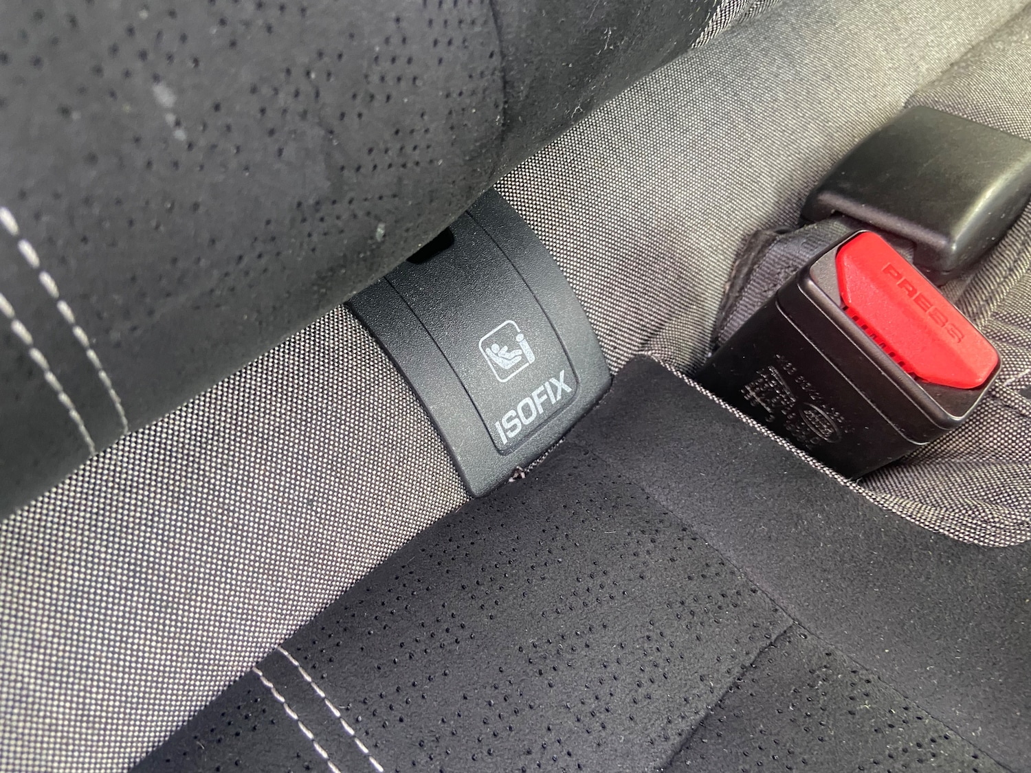 Used Land Rover Range Rover Velar 2019 for sale - 76402581: Photo 32