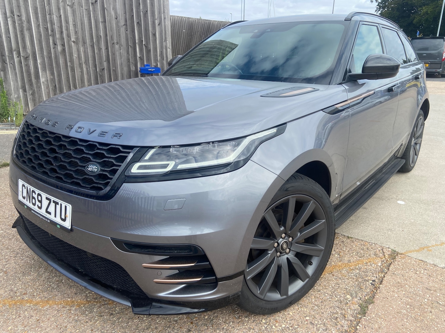 Used Land Rover Range Rover Velar 2019 for sale - 76402581: Photo 6