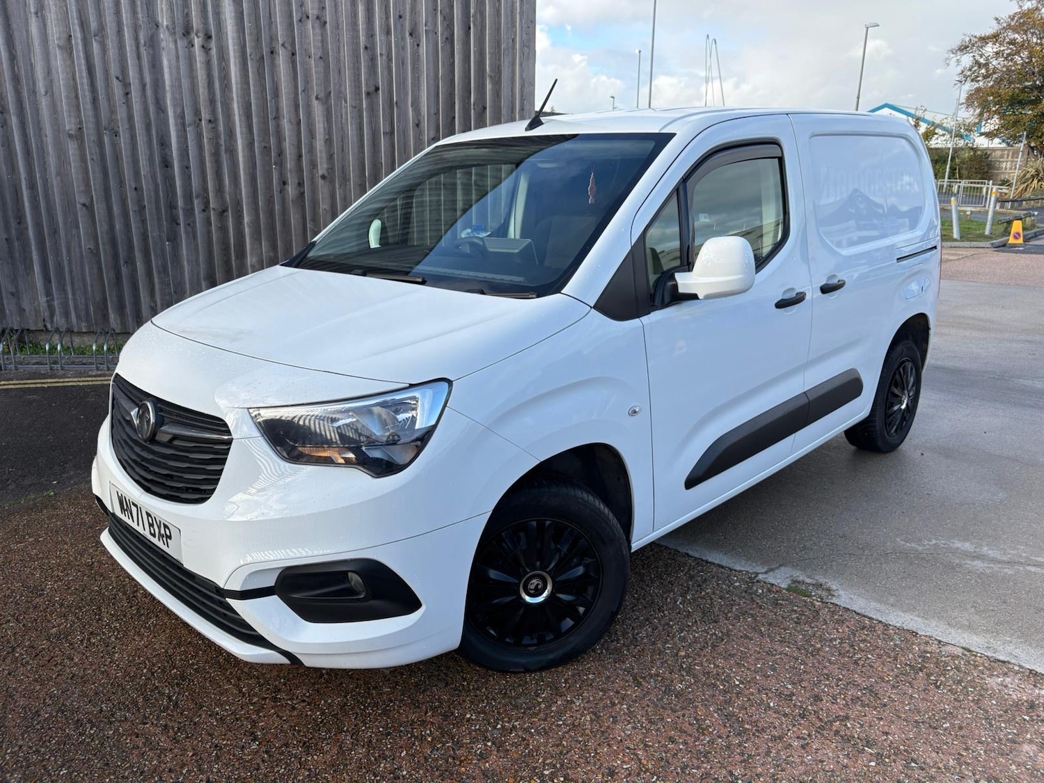 Used Vauxhall Combo 2021 for sale - 76402634: Photo 2