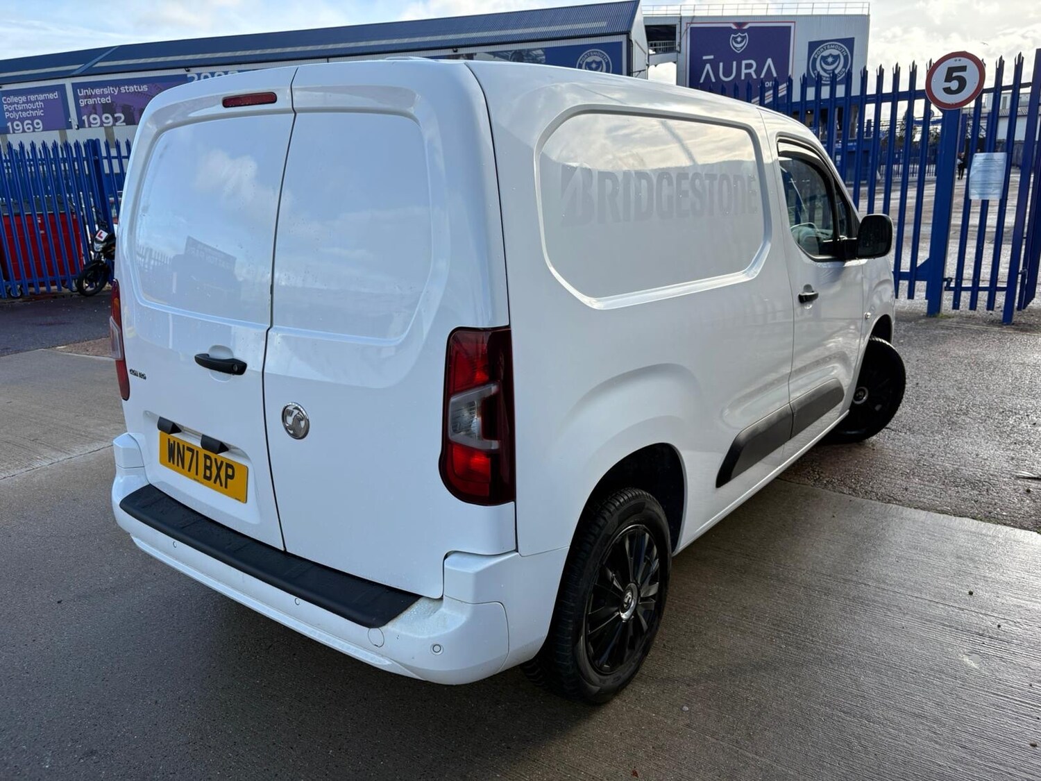 Used Vauxhall Combo 2021 for sale - 76402634: Photo 3
