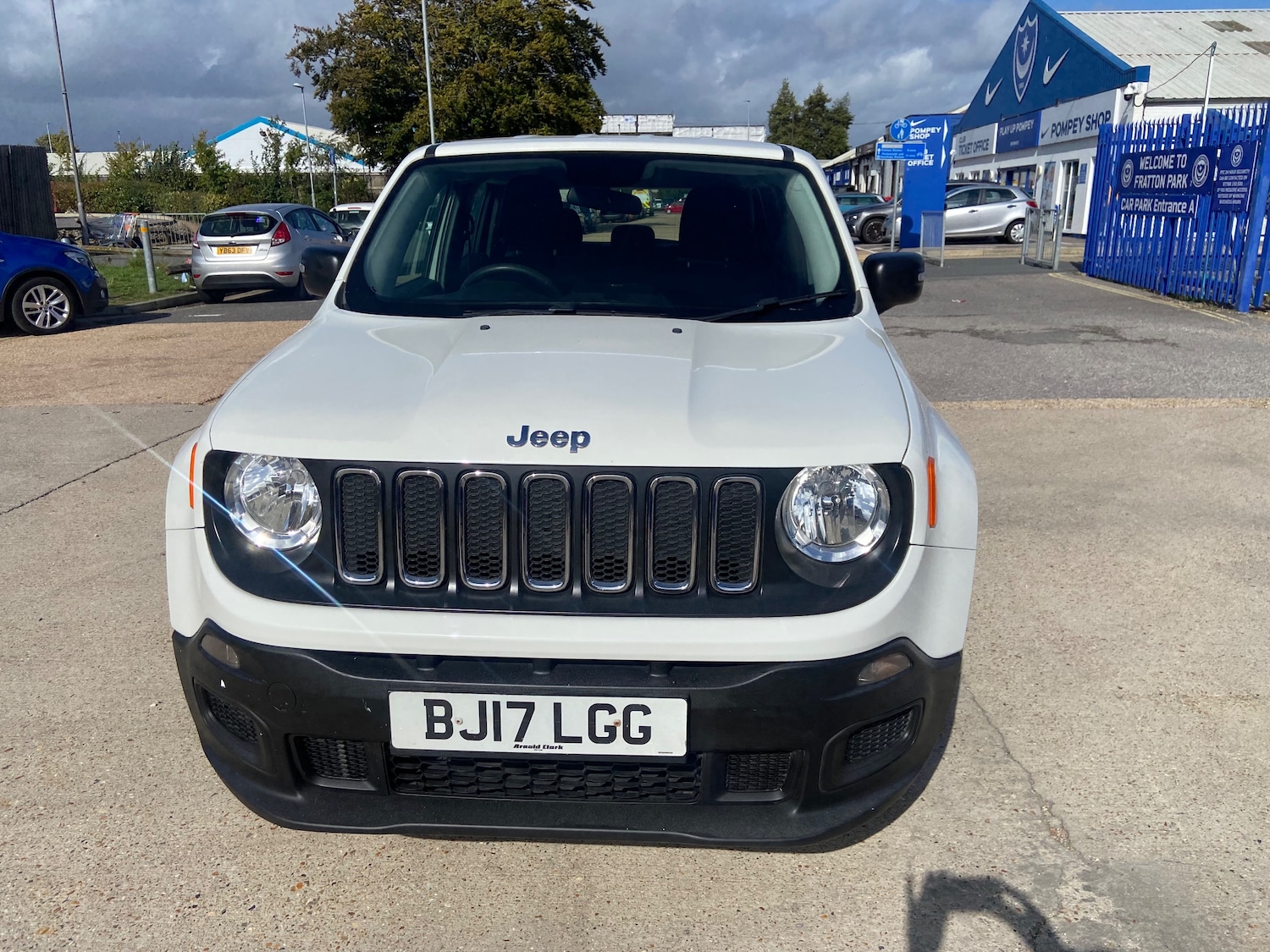 Used Jeep Renegade 2017 for sale - 76402635: Photo 6