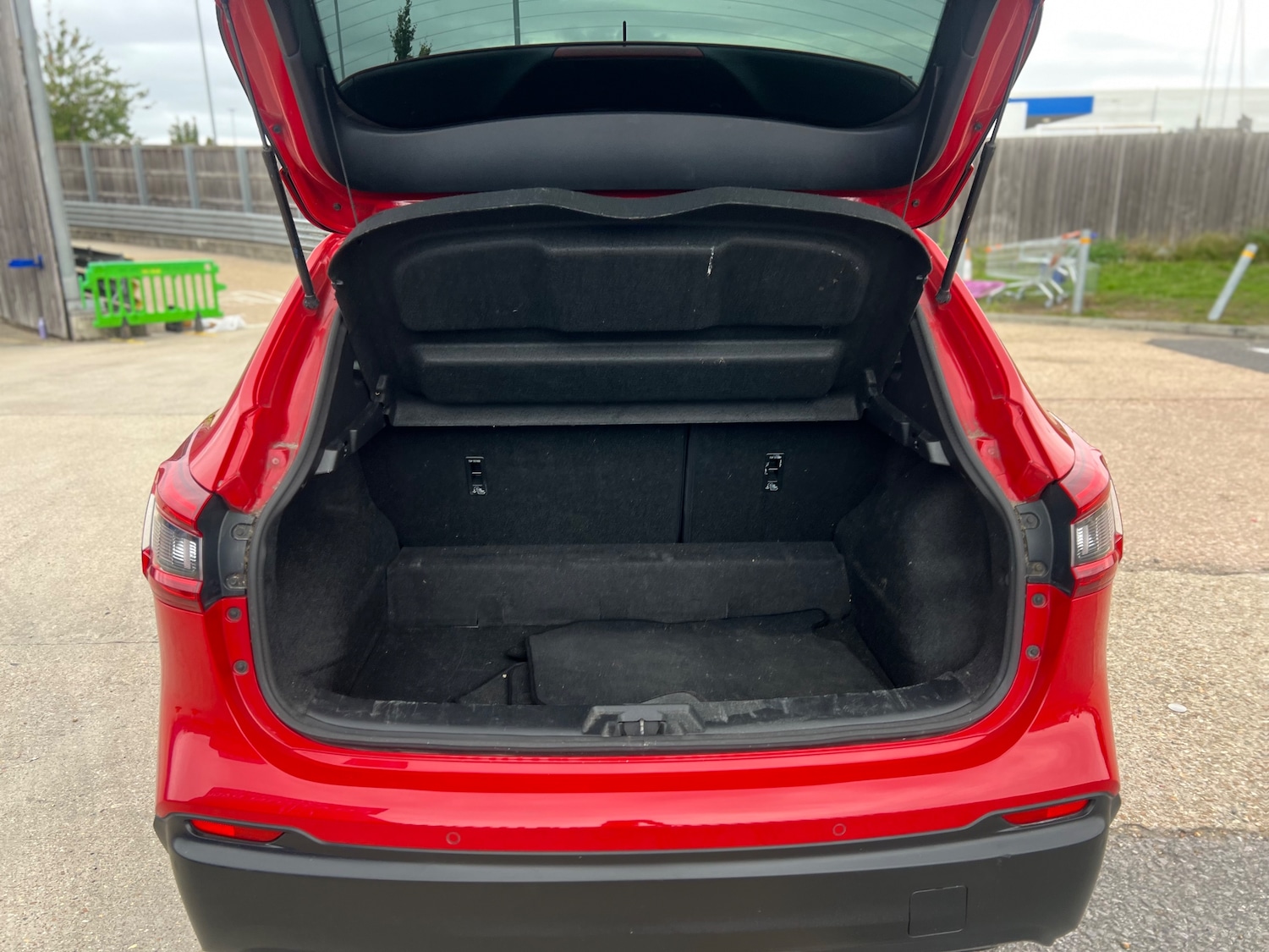 Used Nissan Qashqai 2018 for sale - 76402613: Photo 13