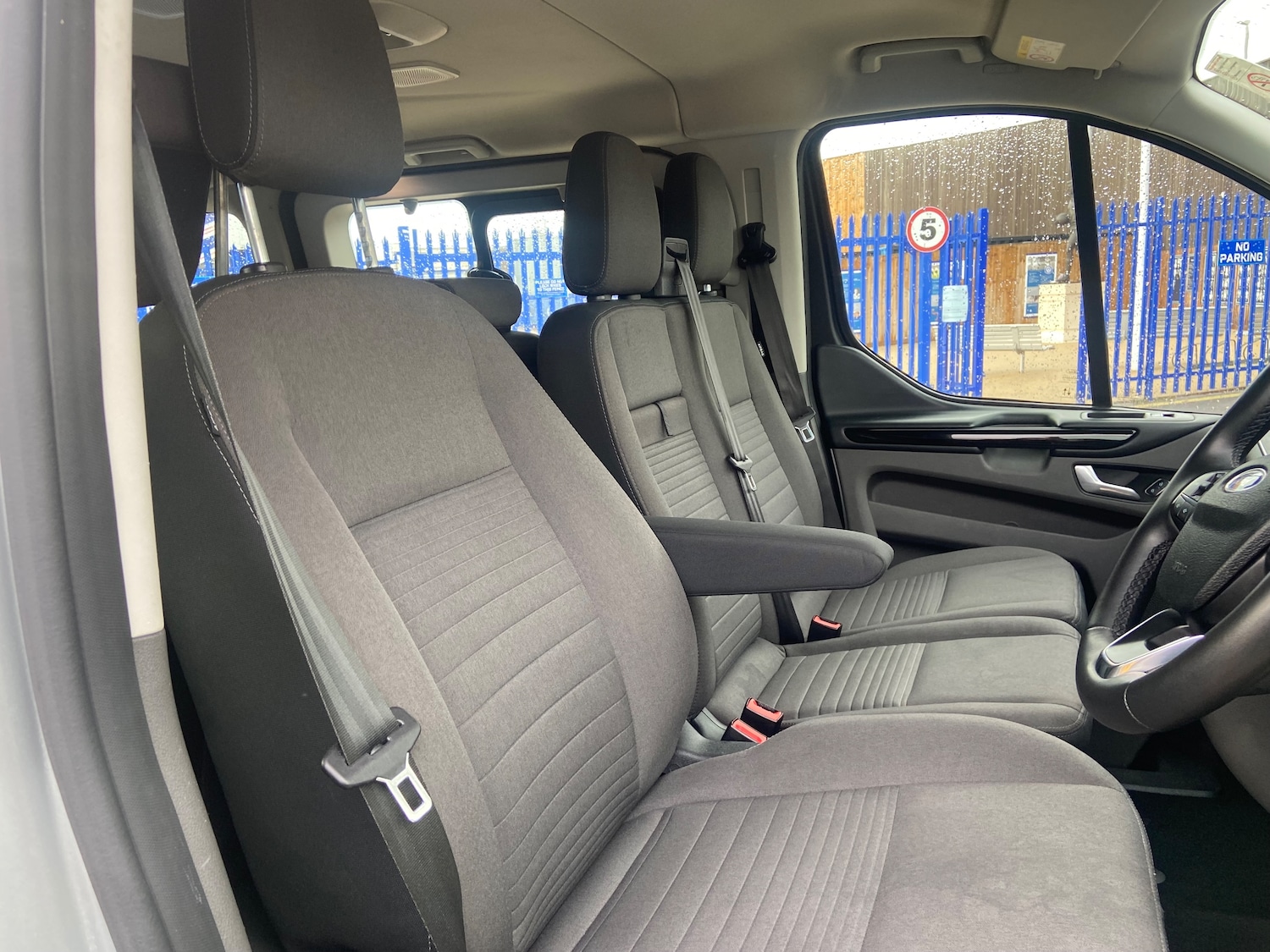 Used Ford Tourneo Custom 2022 for sale - 76402626: Photo 11