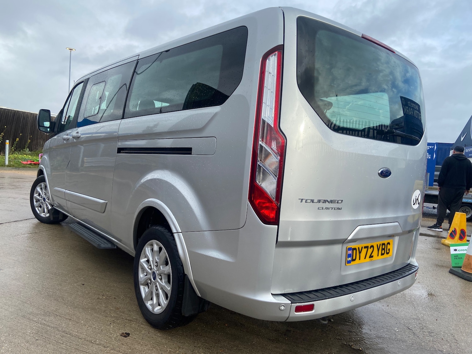 Used Ford Tourneo Custom 2022 for sale - 76402626: Photo 2