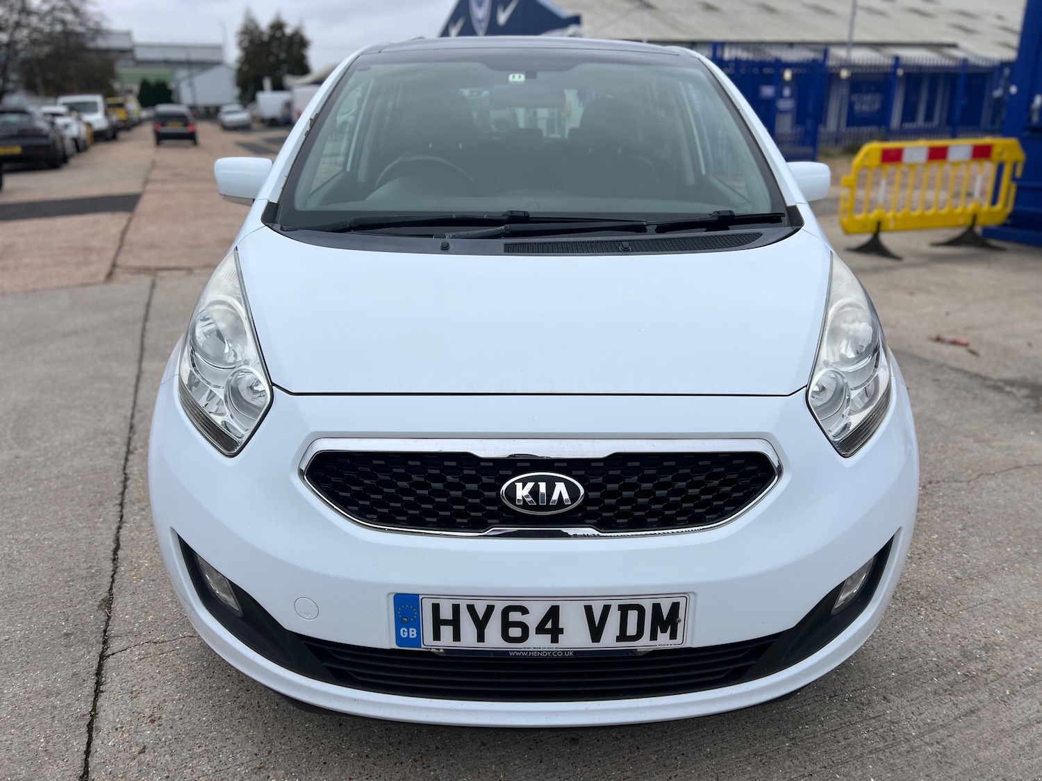 Used Kia Venga for sale - 76616882: Photo 2