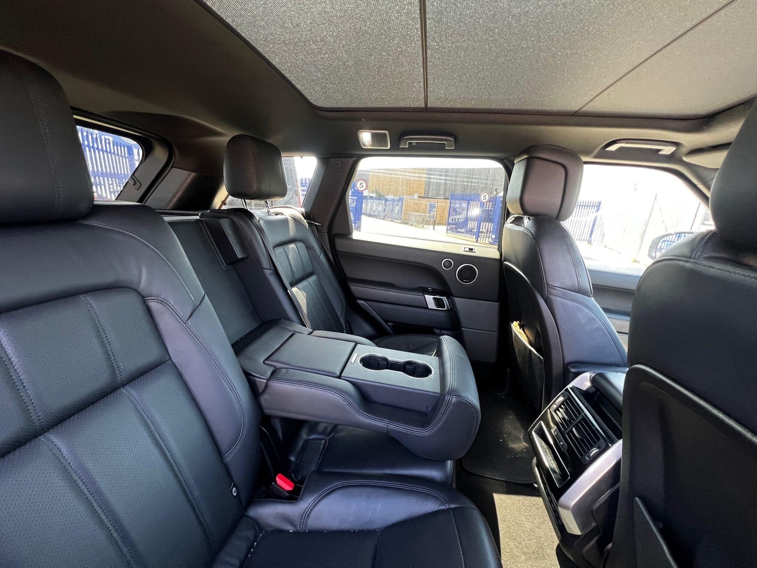 Used Land Rover Range Rover Sport 2021 for sale - 76402557: Photo 11