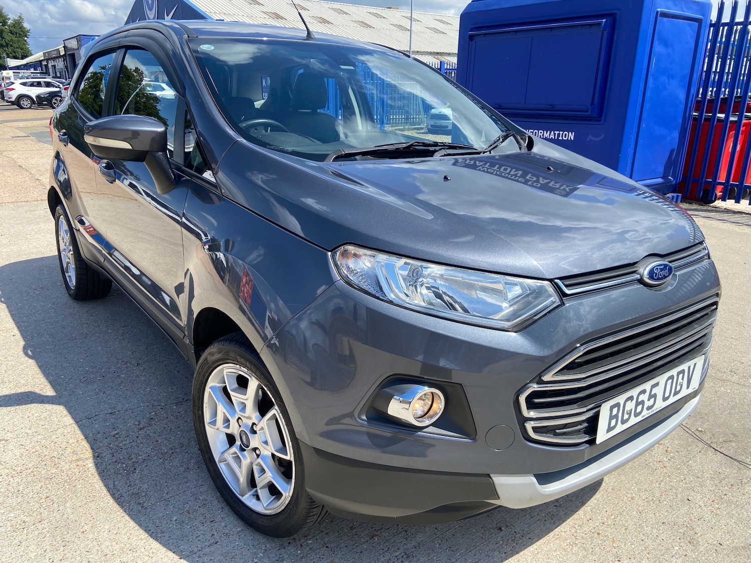 Used Ford Ecosport 2015 for sale - 76402552: Photo 1