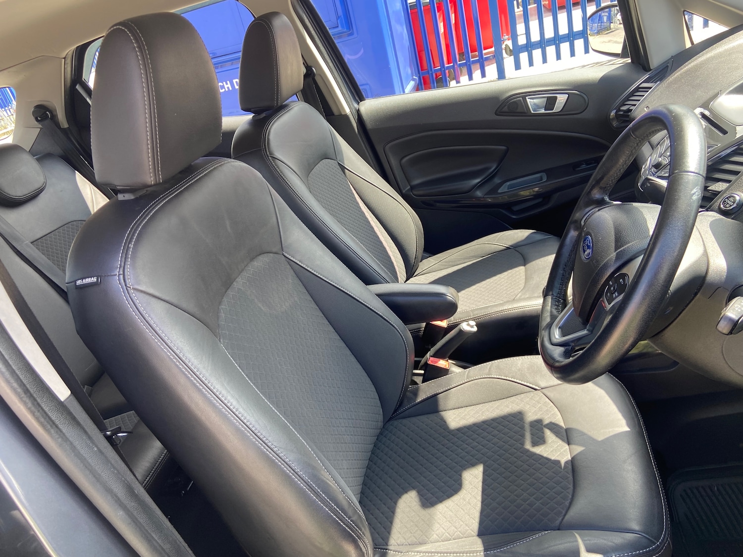 Used Ford Ecosport 2015 for sale - 76402552: Photo 7