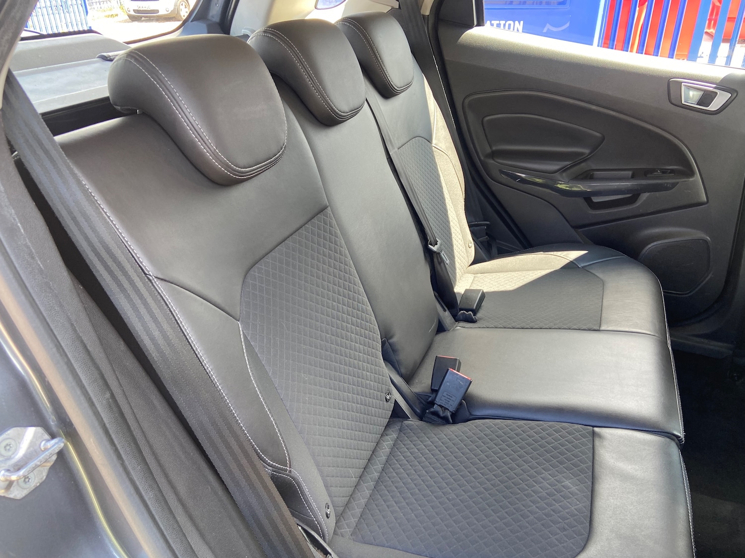 Used Ford Ecosport 2015 for sale - 76402552: Photo 9