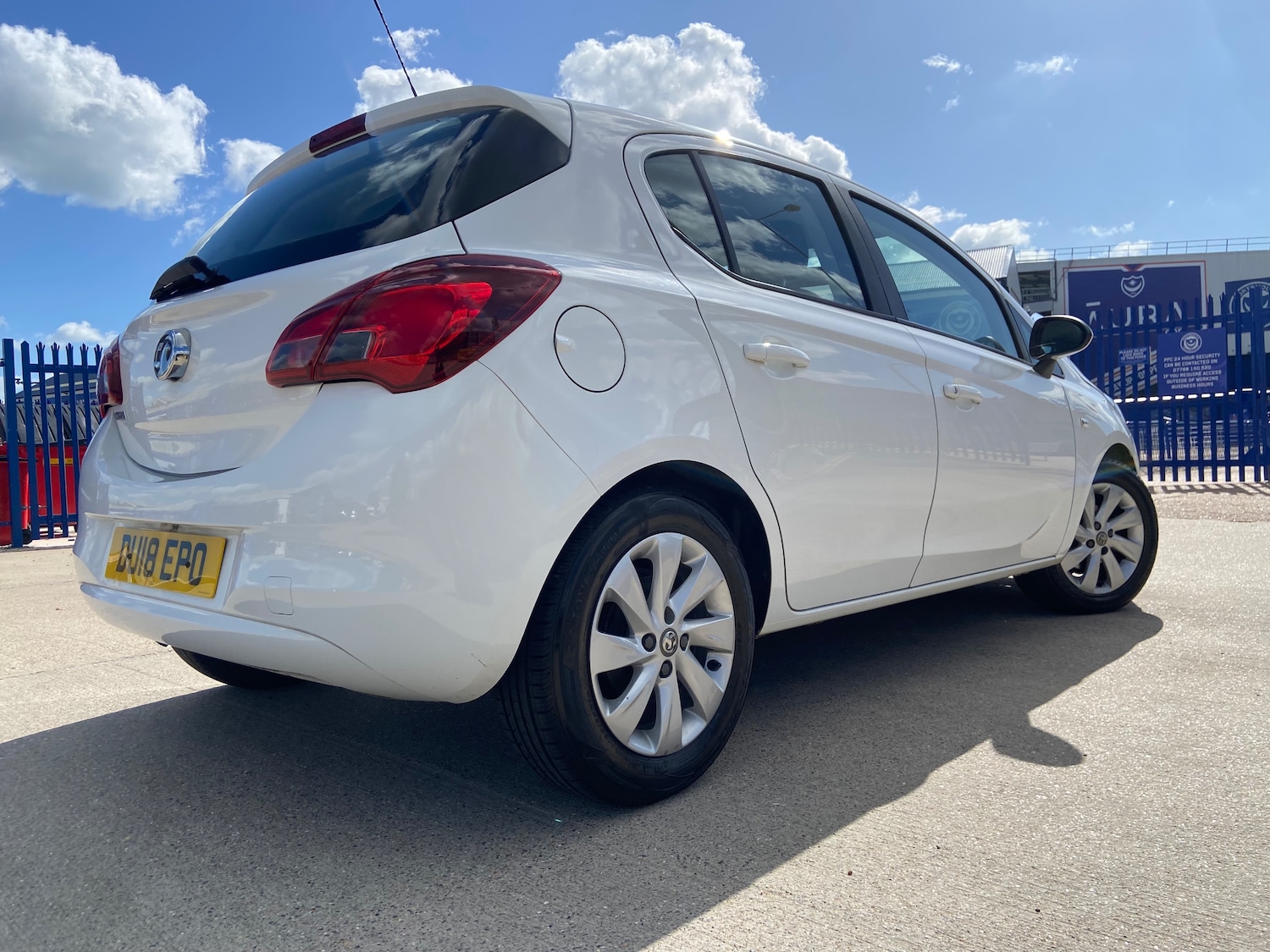 Used Vauxhall Corsa 2018 for sale - 76402592: Photo 3