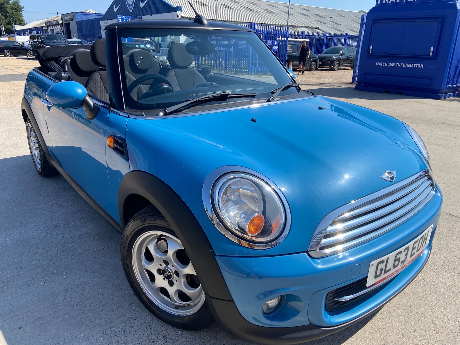 Used MINI Convertible 2014 for sale - 76402561: Photo 12