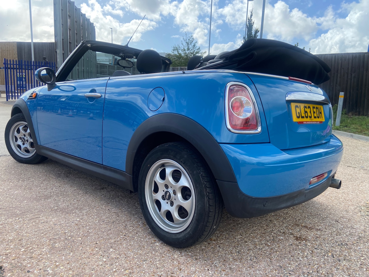 Used MINI Convertible 2014 for sale - 76402561: Photo 26