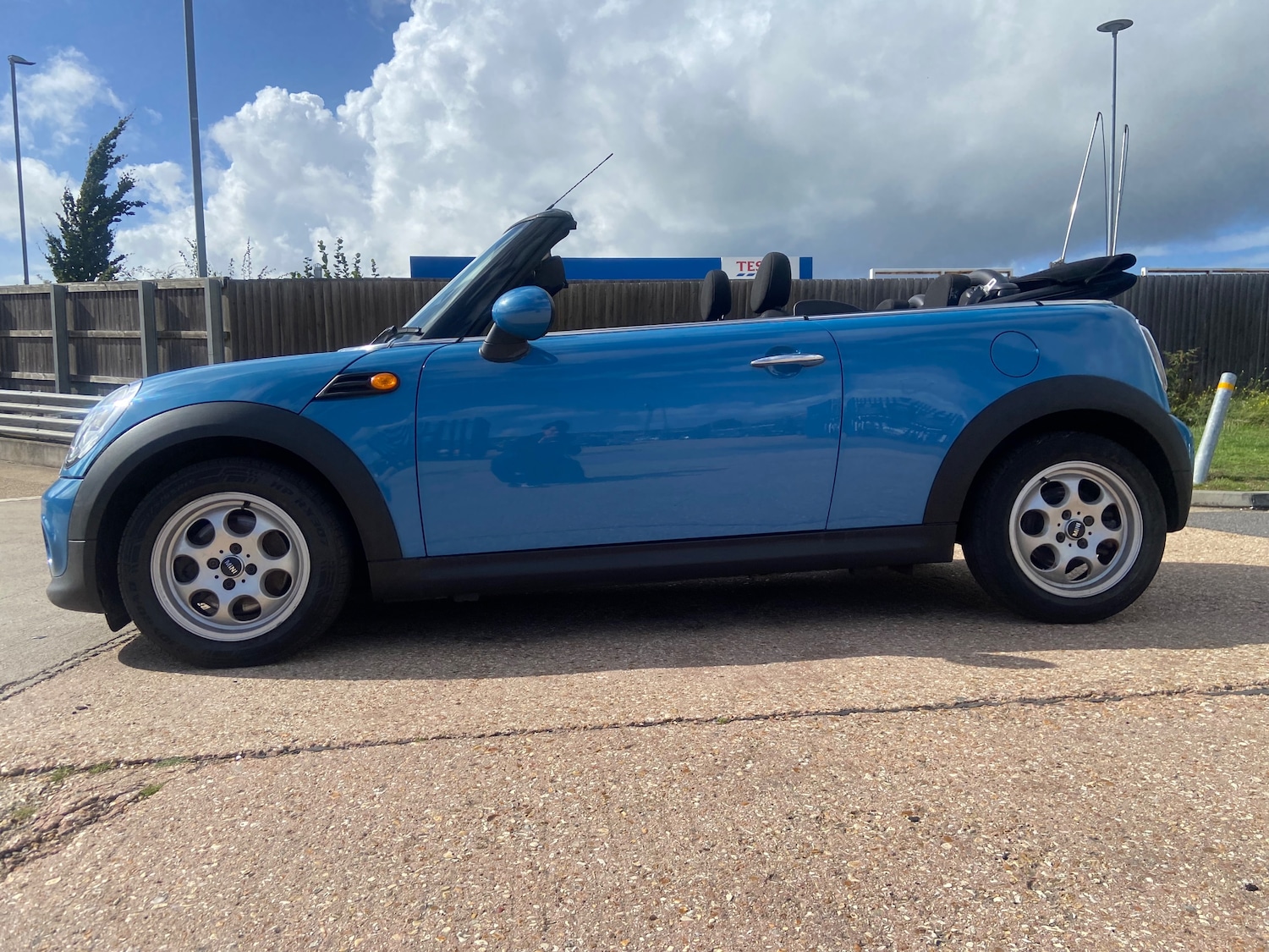Used MINI Convertible 2014 for sale - 76402561: Photo 29