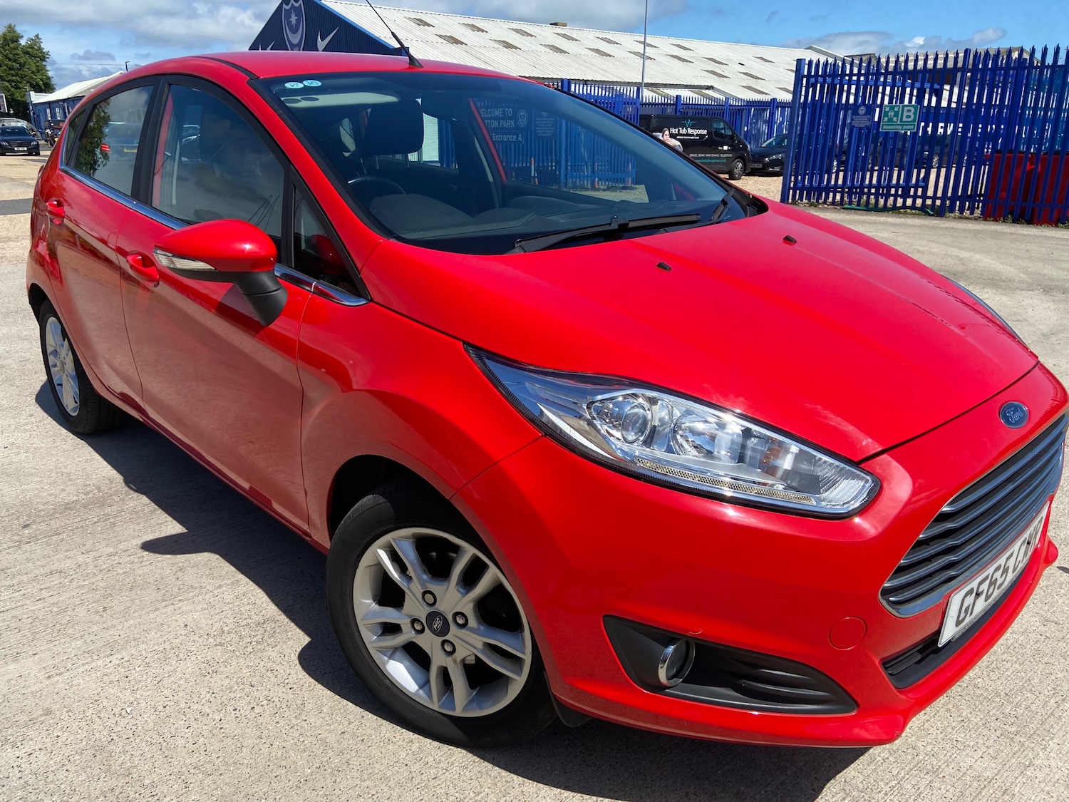 Used Ford Fiesta 2015 for sale - 76402566: Photo 1