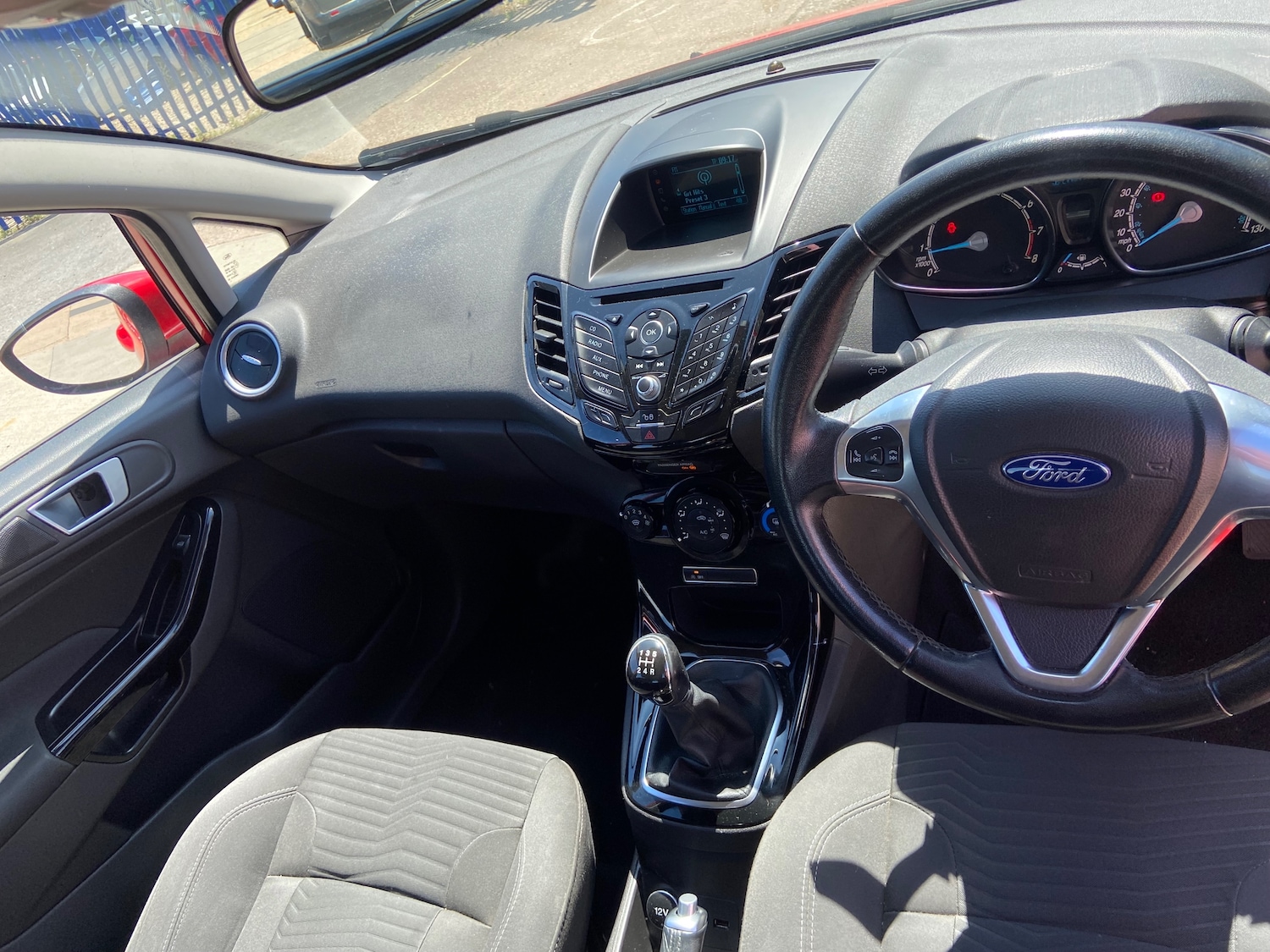 Used Ford Fiesta 2015 for sale - 76402566: Photo 10
