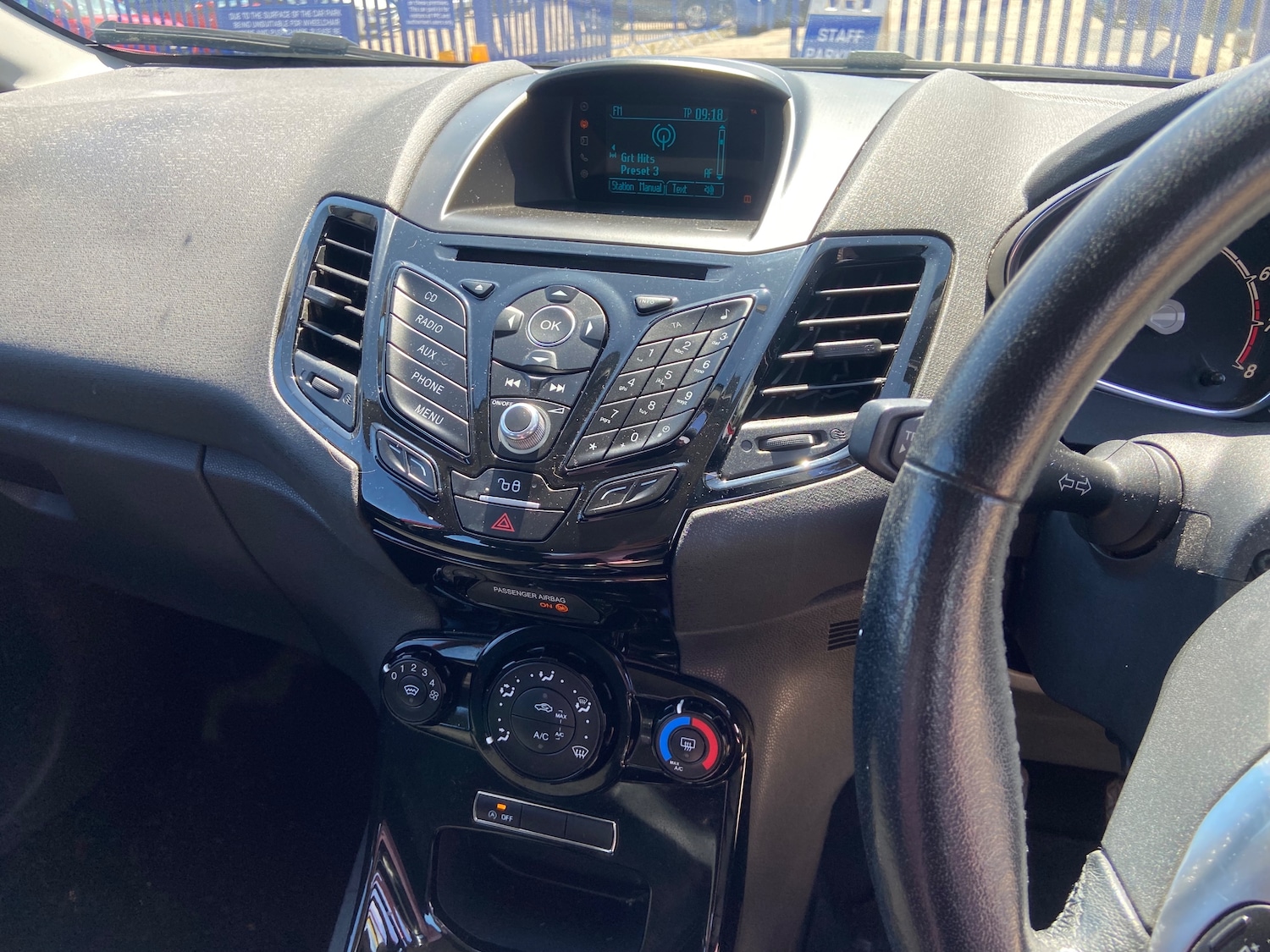 Used Ford Fiesta 2015 for sale - 76402566: Photo 9