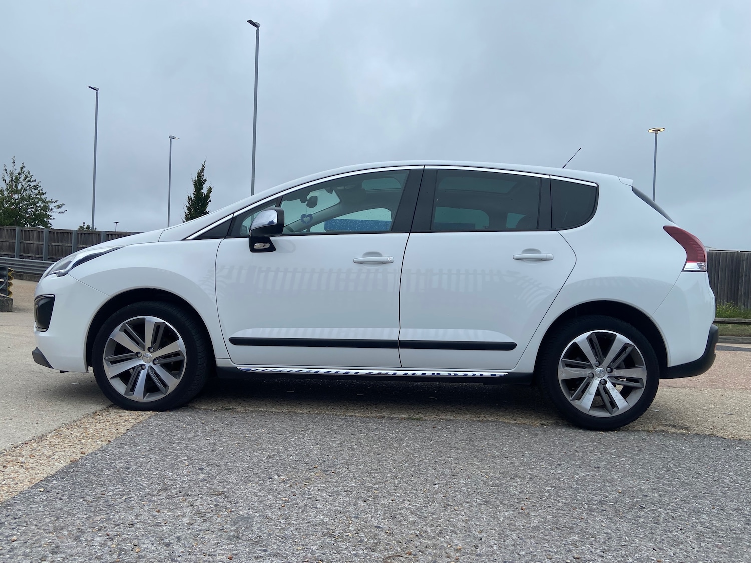 Used Peugeot 3008 2016 for sale - 76402563: Photo 4