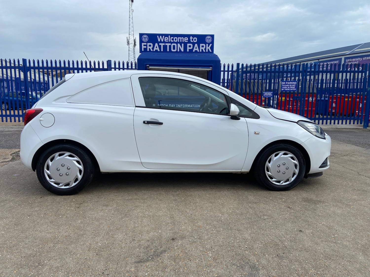 Used Vauxhall Corsa Van 2017 for sale - 76480761: Photo 10