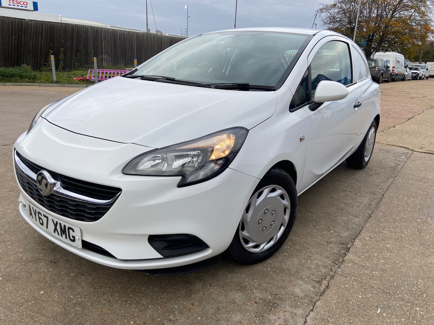 Used Vauxhall Corsa Van 2017 for sale - 76480761: Photo 2