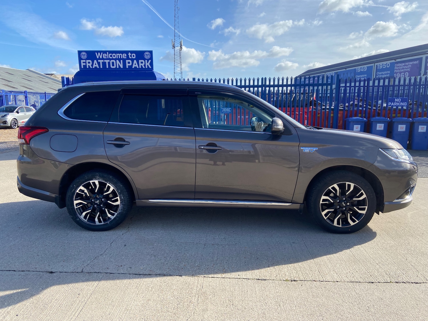 Used Mitsubishi Outlander 2018 for sale - 76402633: Photo 2
