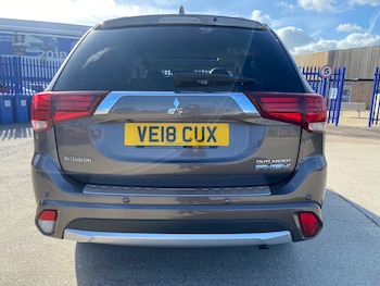Used Mitsubishi Outlander 2018 for sale - 76402633: Photo