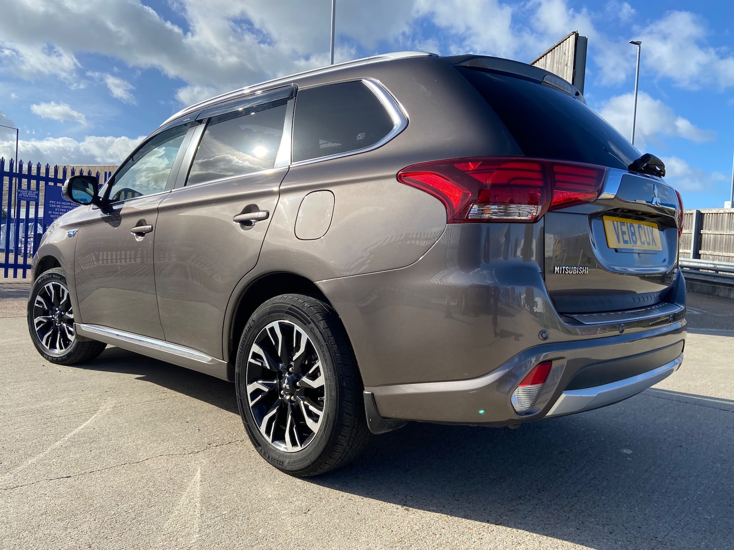 Used Mitsubishi Outlander 2018 for sale - 76402633: Photo 4