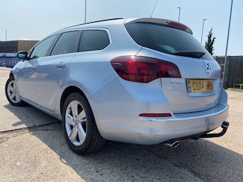 Used Vauxhall Astra 2014 for sale - 76402547: Photo