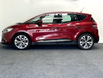 Used Renault Scenic 2017 for sale - 79883769: Photo