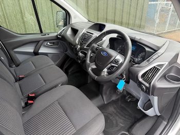 Used Ford Transit Custom 2015 for sale - 79576627: Photo