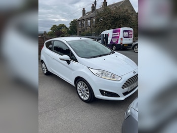Used Ford Fiesta 2015 for sale - 75643272: Photo