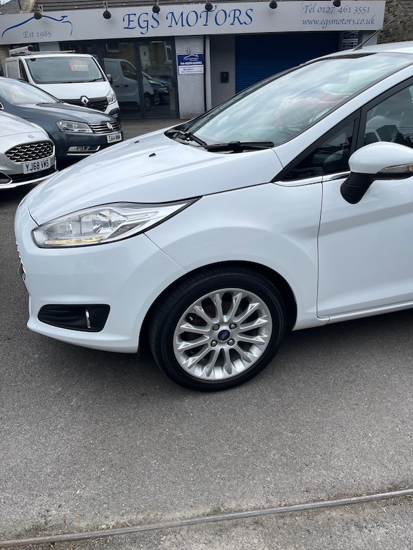 Used Ford Fiesta 2015 for sale - 75643272: Photo 5
