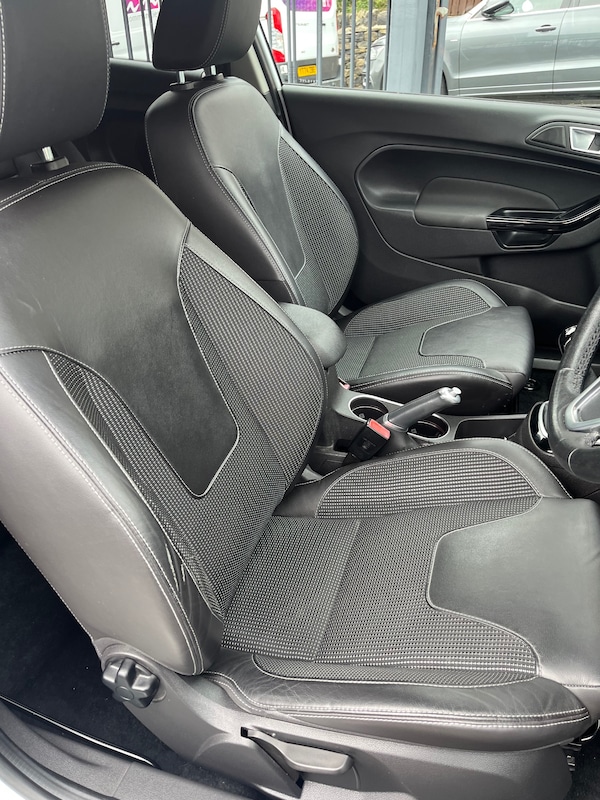Used Ford Fiesta 2015 for sale - 75643272: Photo 9