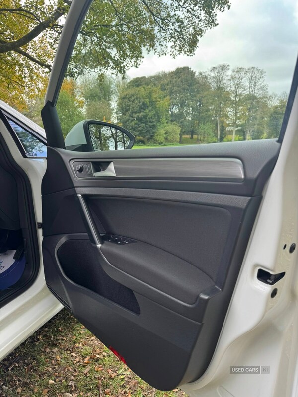 Used Volkswagen Golf 2017 for sale - 76308200: Photo 10