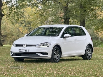 Volkswagen - Golf