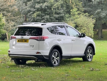 Used Toyota RAV4 2016 for sale - 76043442: Photo
