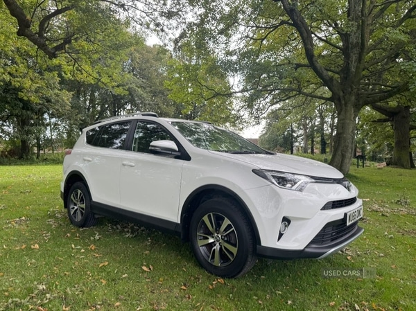 Used Toyota RAV4 2016 for sale - 76043442: Photo 5