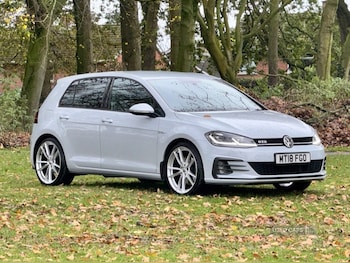 Used Volkswagen Golf 2018 for sale - 76562782: Photo