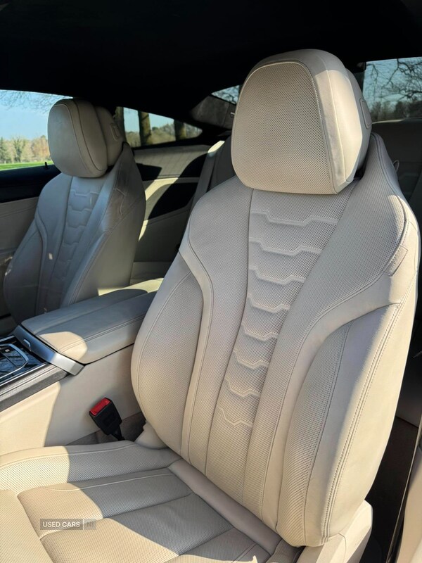 Used BMW 8 Series 2018 for sale - 73800527: Photo 23